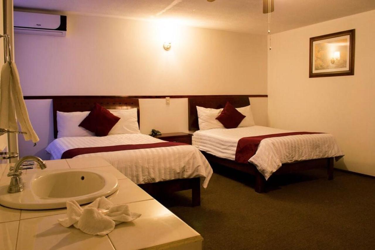 Hotel Rincon Real Suites Durango Exterior foto